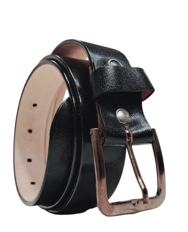 Image of a stylish genuine leather belt from Minimart"
